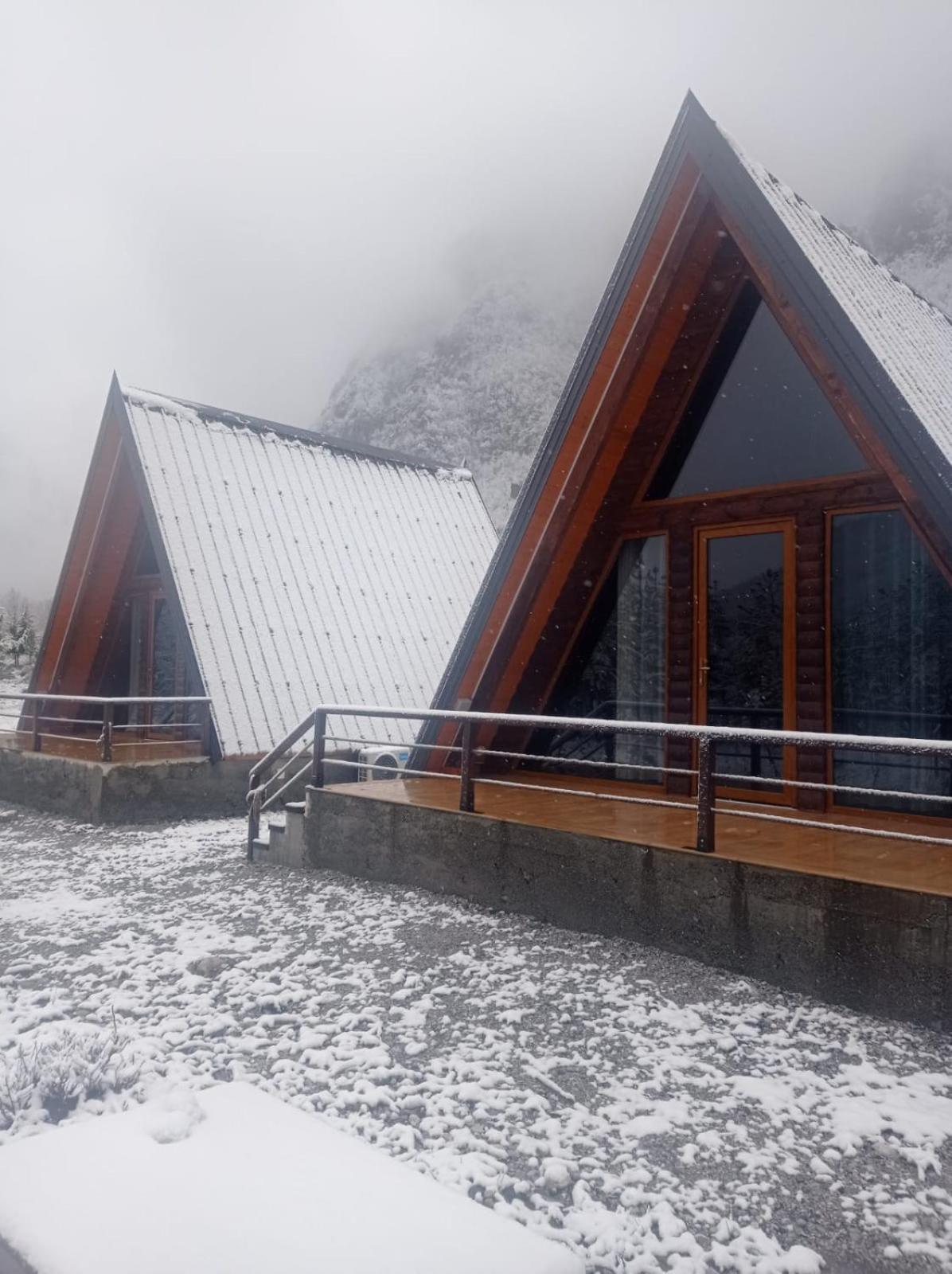Bungaja Chalets Шкодер Экстерьер фото